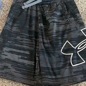 Boys under armour shorts youth small